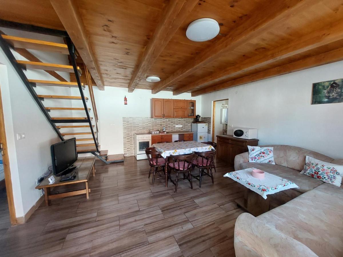 Vila Orban Nyaralohaz Kovagoors Exteriér fotografie