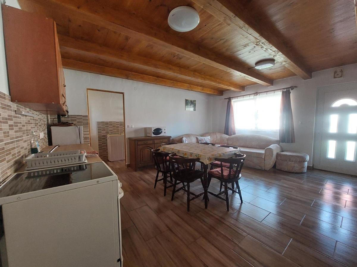 Vila Orban Nyaralohaz Kovagoors Exteriér fotografie