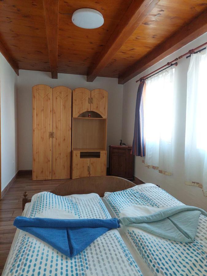 Vila Orban Nyaralohaz Kovagoors Exteriér fotografie